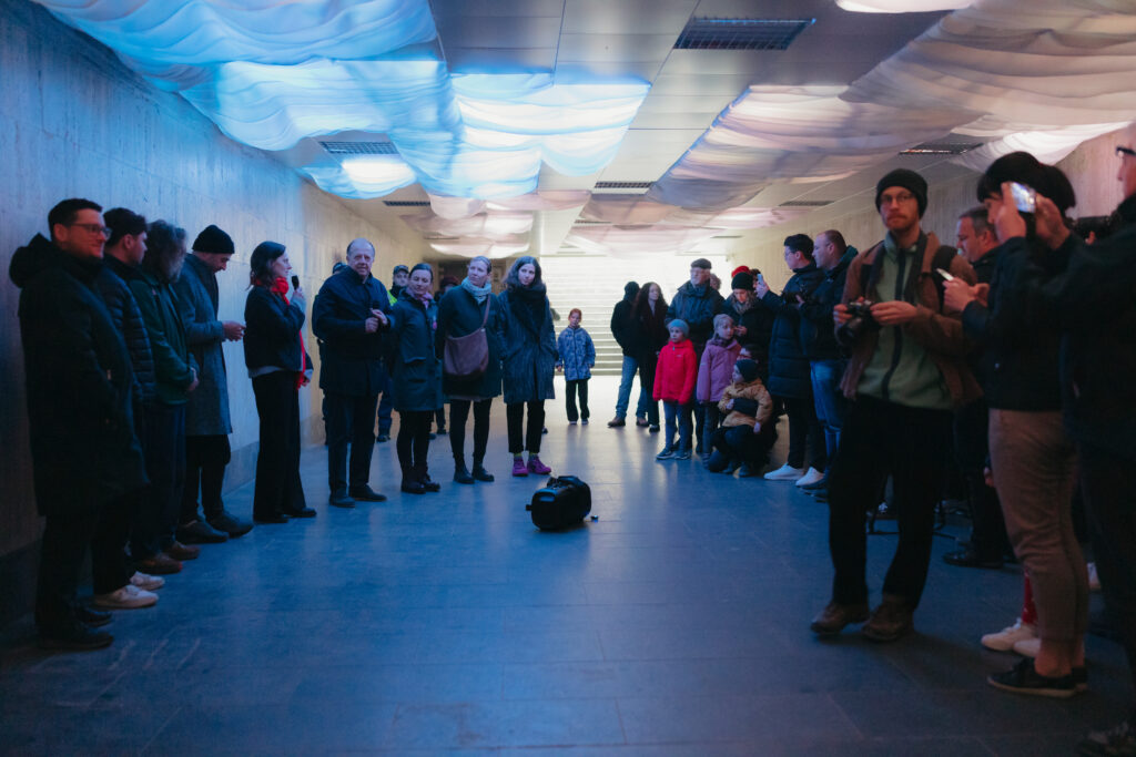 tn_26_jemny_podchod_dvaja (3) (2)